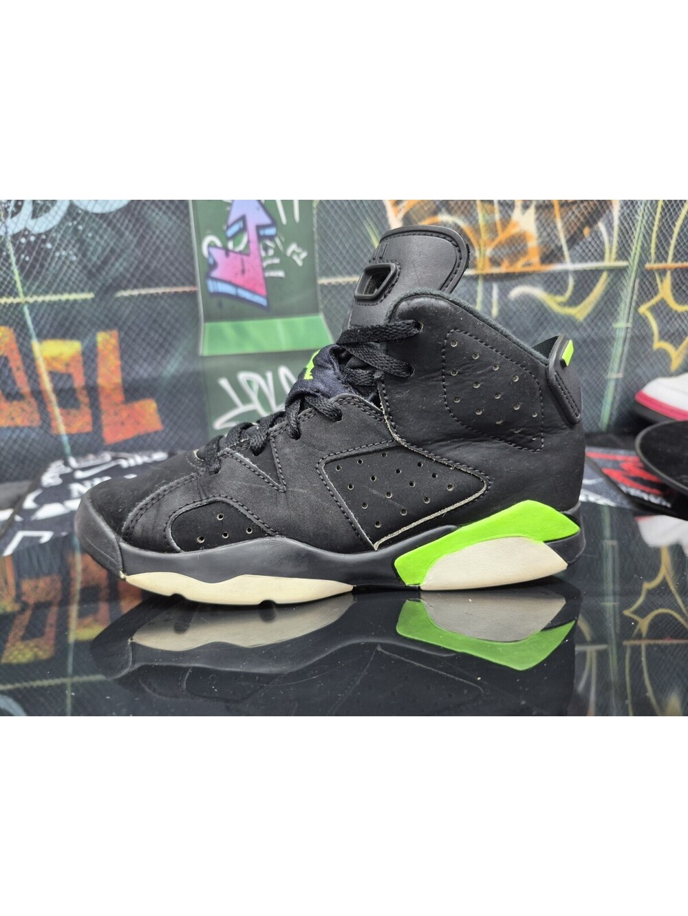 Nike Air Jordan 6 Retro 'Electric Green' Black 384666-003 Youth  1Y